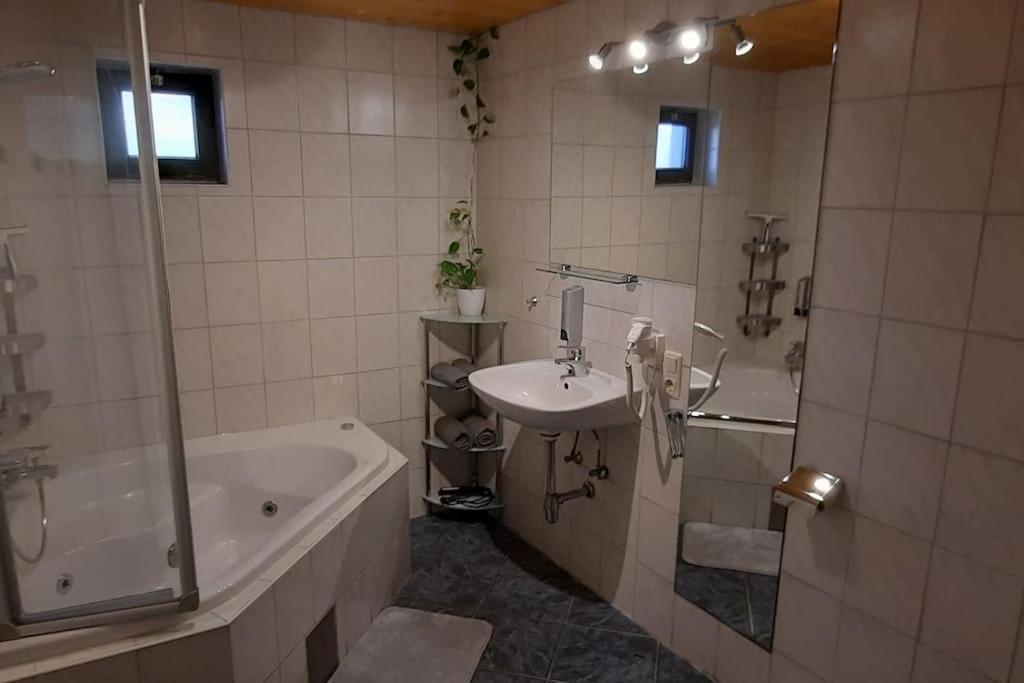 Ferienwohnung In Weyregg Am Attersee Ngoại thất bức ảnh